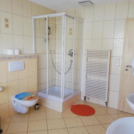 Апартаменты Am Bodensee Mit 3 Schlafzimmer Ueber 2 Etage Mit Kleine Balkon Bis 6 Personen