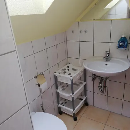 Am Bodensee Mit 3 Schlafzimmer Ueber 2 Etage Mit Kleine Balkon Bis 6 Personen Апартаменты Иберлинген