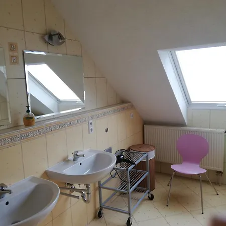 Апартаменты Am Bodensee Mit 3 Schlafzimmer Ueber 2 Etage Mit Kleine Balkon Bis 6 Personen