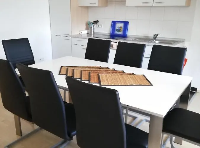 アパート Am Bodensee Mit 3 Schlafzimmer Ueber 2 Etage Mit Kleine Balkon Bis 7 Personen